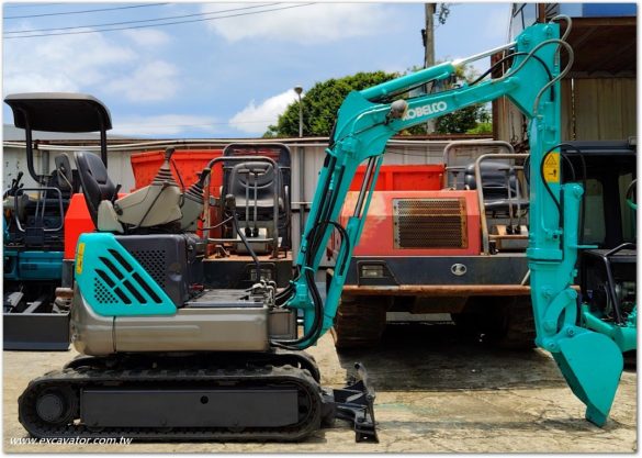挖土機_怪手/挖掘機 – 台明重工實業有限公司外匯中古及全新大型小型迷你挖土機怪手挖掘機搬運機螃蟹蜘蛛小吊車推土機碎木機重建設機械買賣出租修理 ...